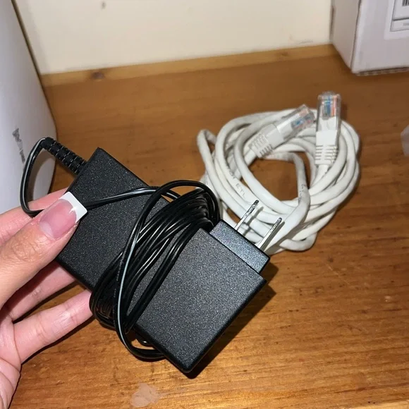 Verizon Internet Router Box - Picture 3 of 3